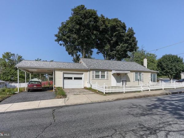 201 S HETRICK AVENUE, PALMYRA, PA 17078