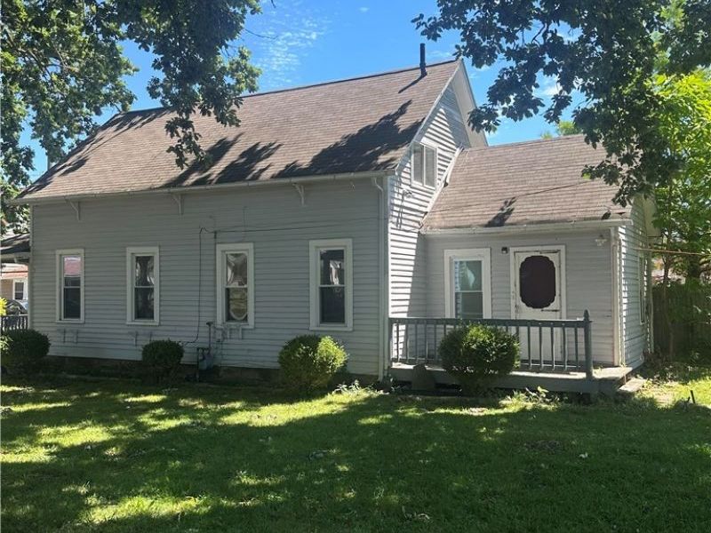 3015 Saratoga Avenue, Cleveland, OH 44109 Photo 2