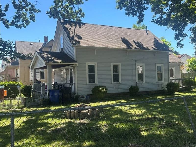 3015 Saratoga Avenue, Cleveland, OH 44109 Photo 3