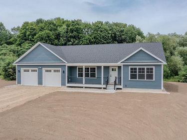 320 Knox Marsh Road, Madbury, NH 03823