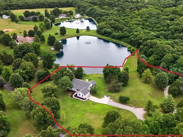 3663 New Melle Farm Court, Wentzville, MO 63385