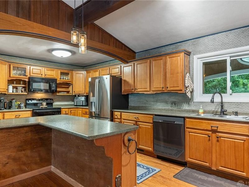 5476 Waterloo Road, Washington Township, OH 45459 Photo 10
