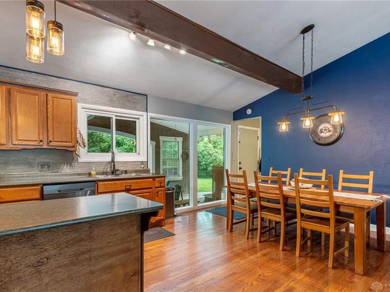 5476 Waterloo Road, Washington Township, OH 45459 Photo 9