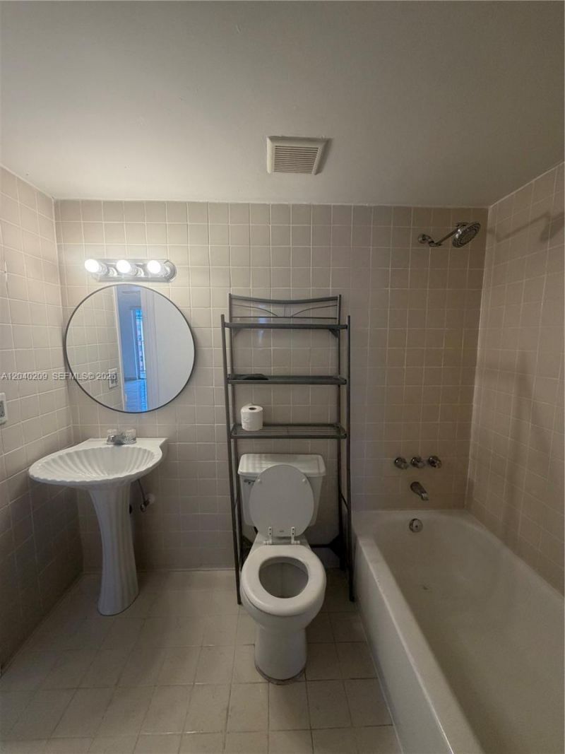 4717 NW 7th St, Unit 803-10, Miami, FL 33126 Photo