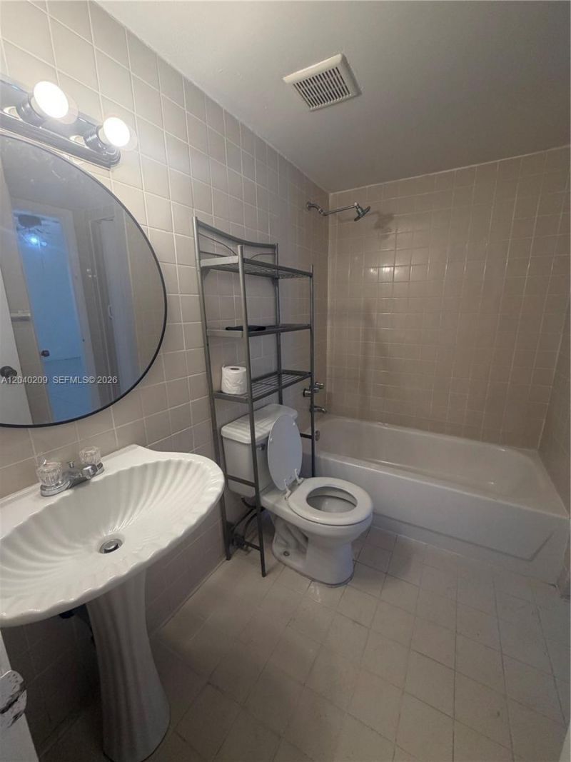 4717 NW 7th St, Unit 803-10, Miami, FL 33126 Photo