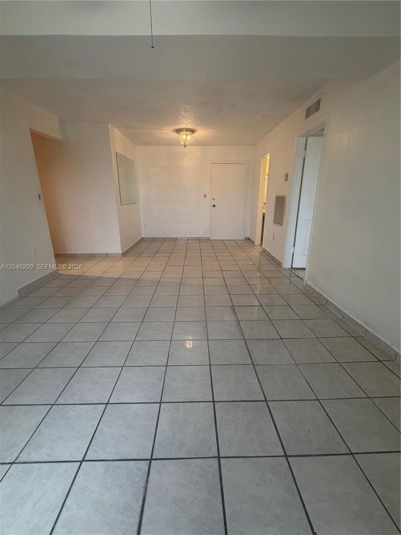 4717 NW 7th St, Unit 803-10, Miami, FL 33126 Photo