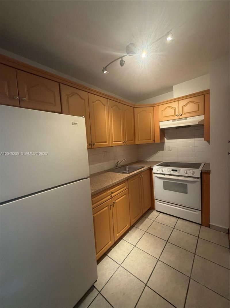 4717 NW 7th St, Unit 803-10, Miami, FL 33126 Photo