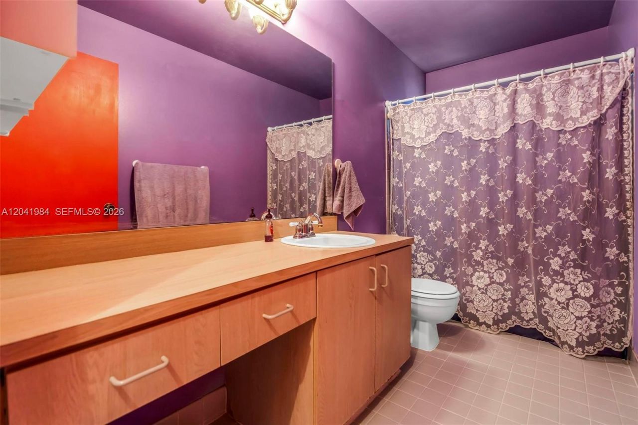 220 NW 207th Way , Pembroke Pines, FL 33029 Photo