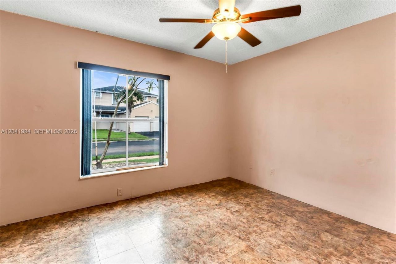 220 NW 207th Way , Pembroke Pines, FL 33029 Photo