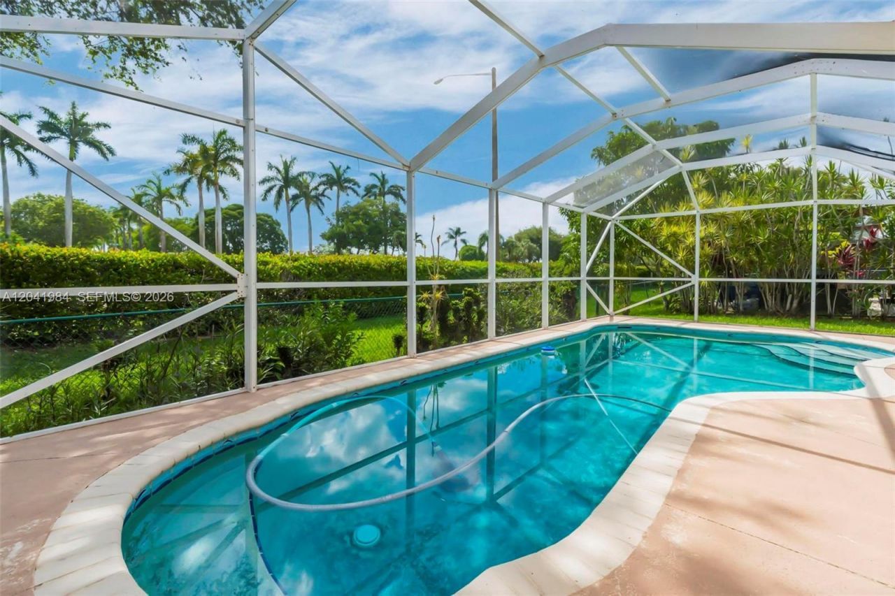220 NW 207th Way , Pembroke Pines, FL 33029 Photo