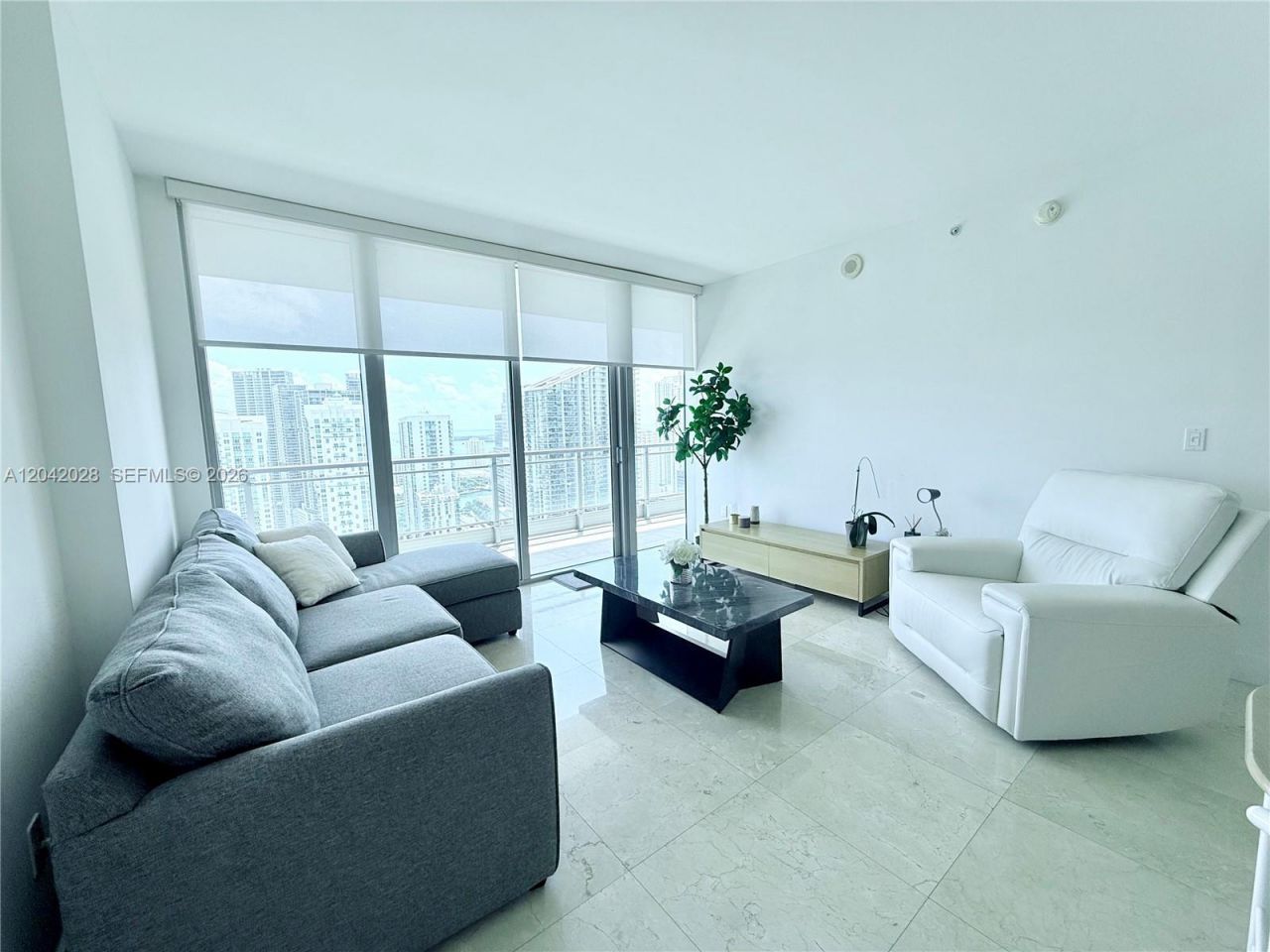 92 SW 3rd St , Unit 4311, Miami, FL 33130 Photo