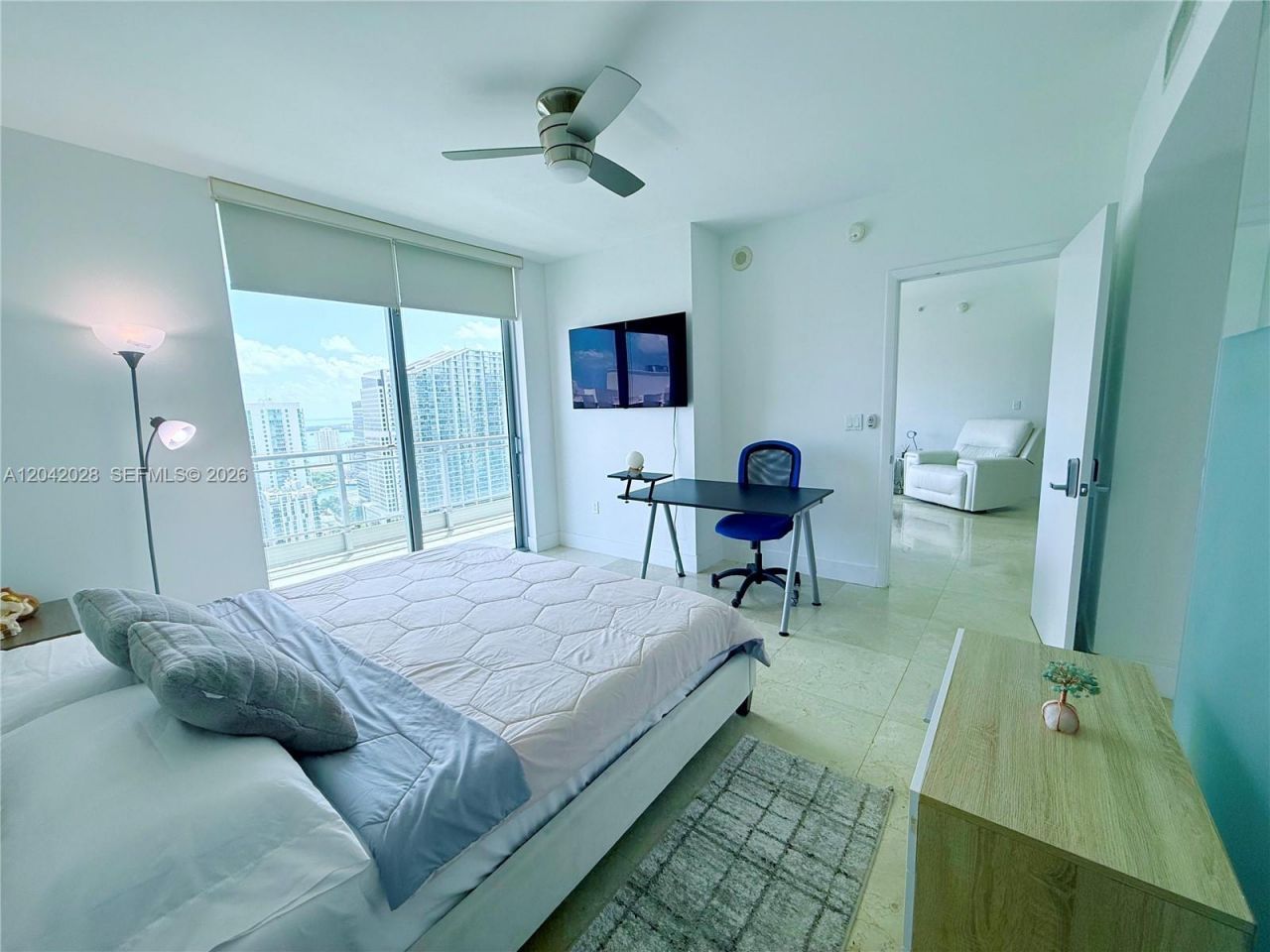 92 SW 3rd St , Unit 4311, Miami, FL 33130 Photo