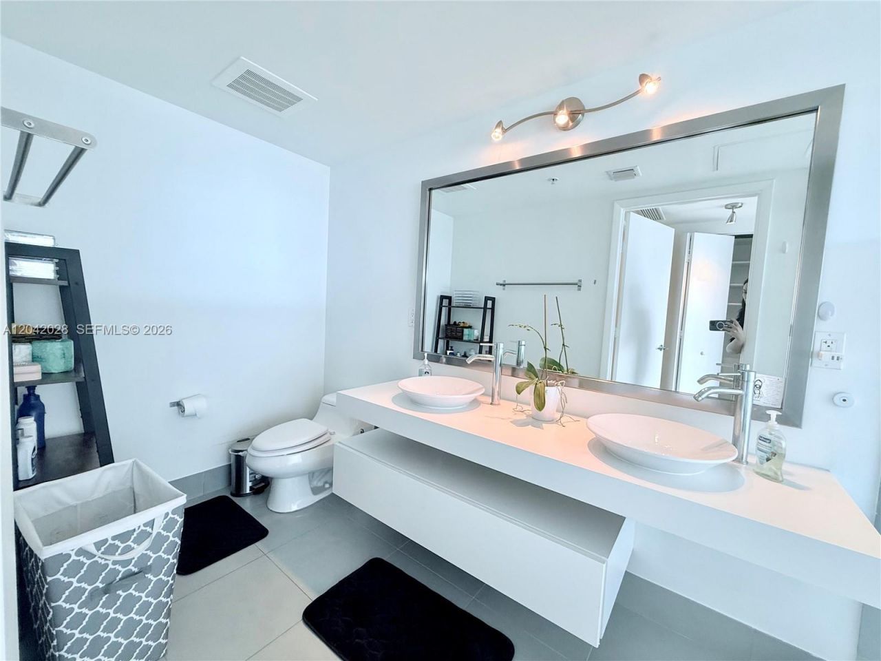 92 SW 3rd St , Unit 4311, Miami, FL 33130 Photo