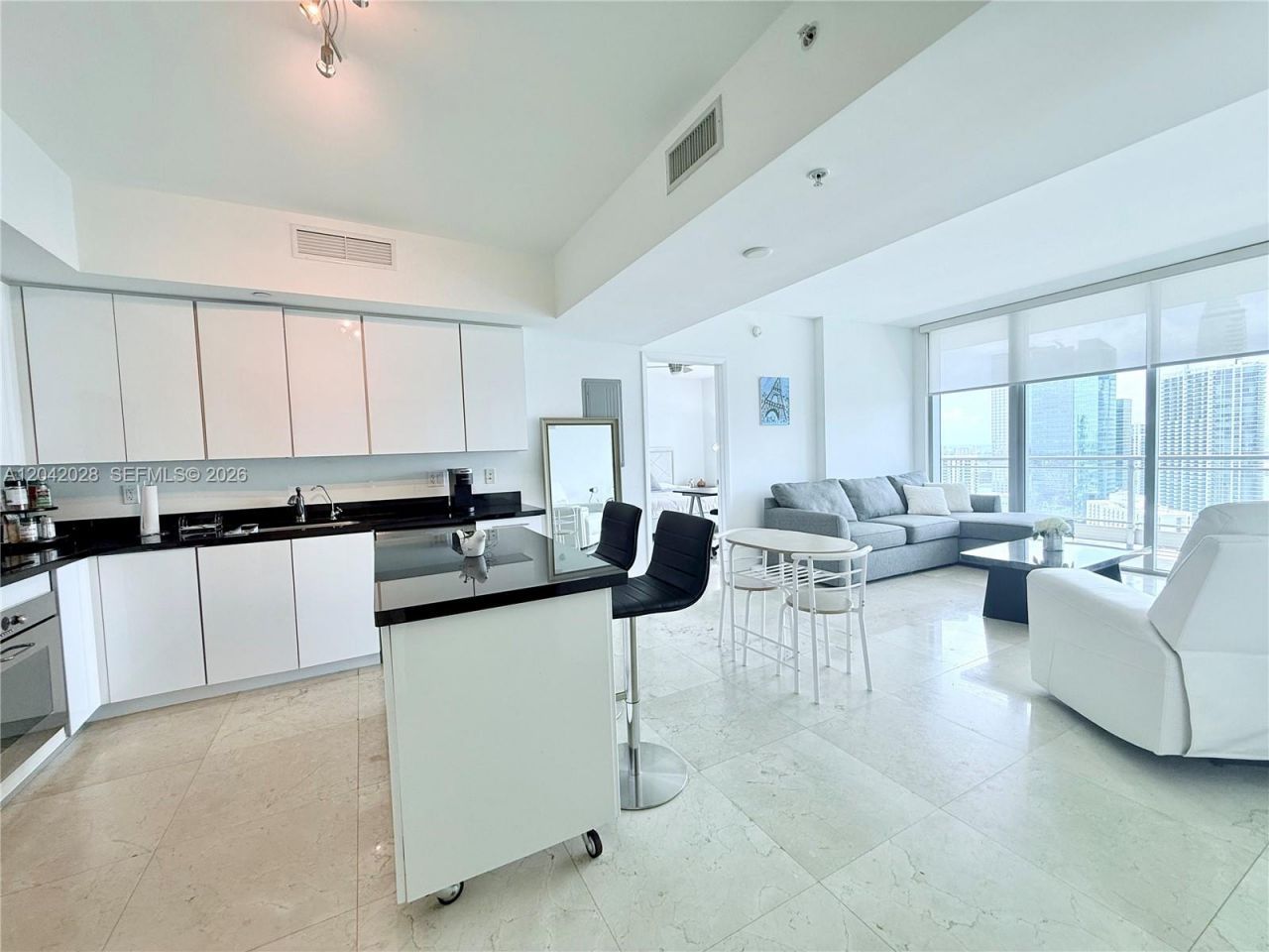 92 SW 3rd St , Unit 4311, Miami, FL 33130 Photo