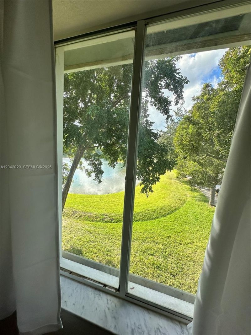 2704 SE 15th Pl, Homestead, FL 33035 Photo