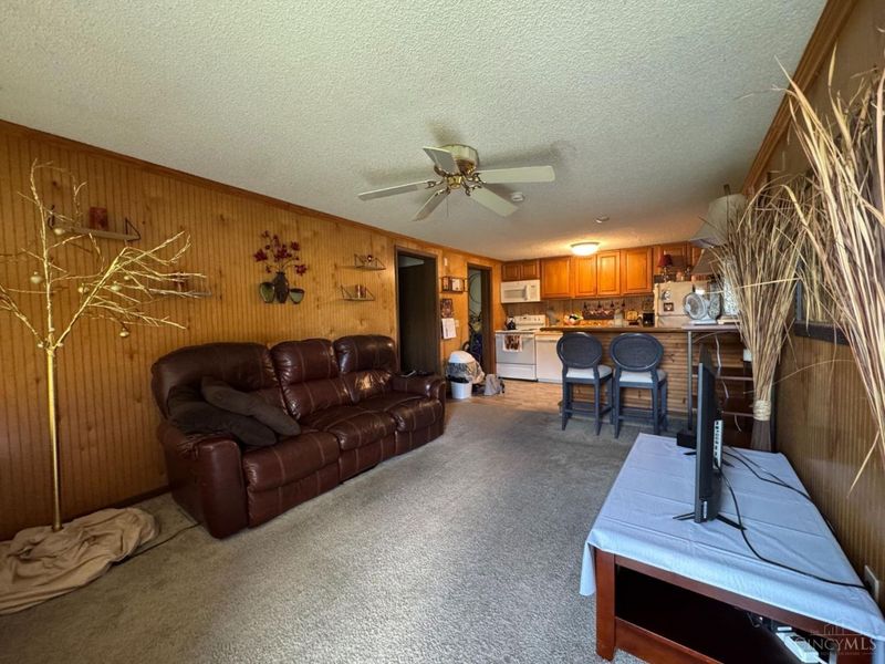 9552 Olde Woods Drive, West Chester, OH 45011 Photo 3