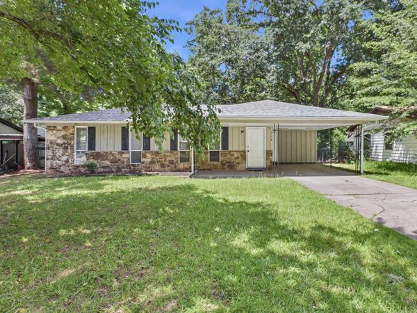 208 Raney Place , Jacksonville, AR 72076