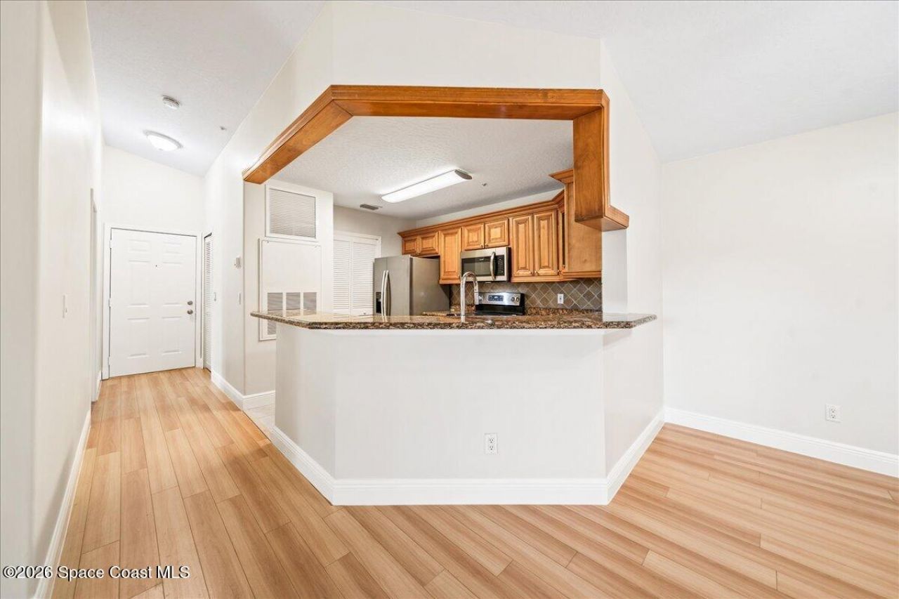 7667 N Wickham Road , Unit 310, Melbourne, FL 32940 Photo