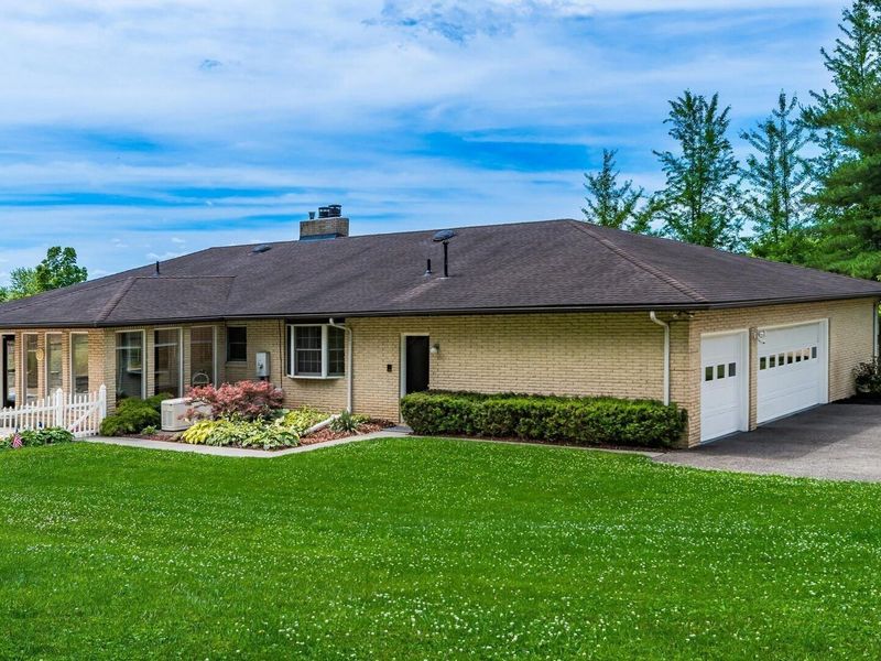 255 Briarwood Drive, Newark, OH 43055 Photo 10