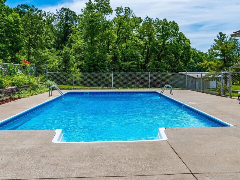255 Briarwood Drive, Newark, OH 43055 Photo 13