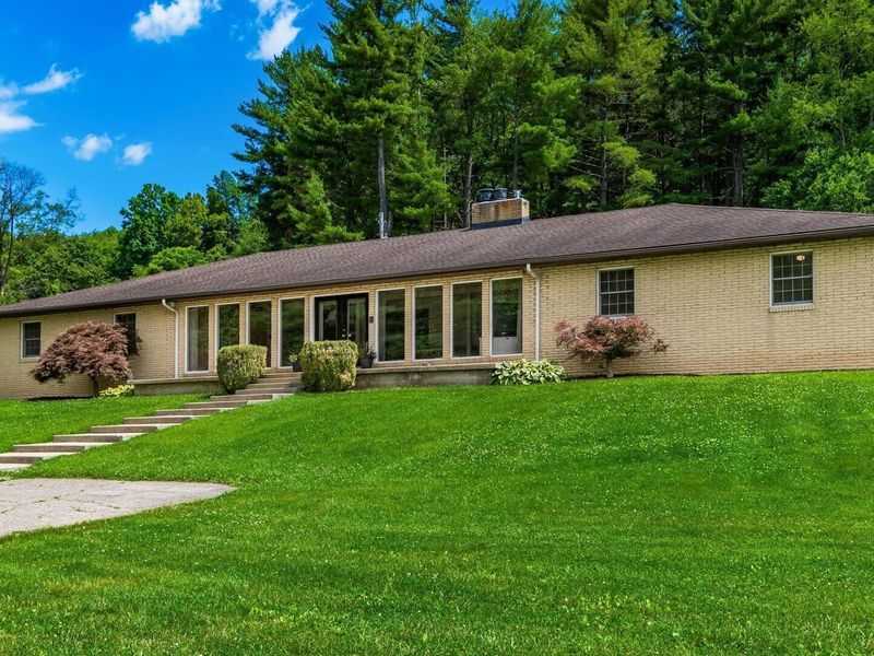 255 Briarwood Drive, Newark, OH 43055 Photo 5