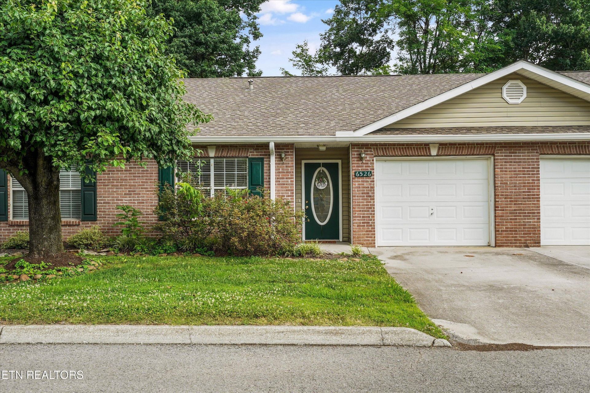 6526 Bakersfield Way, Knoxville, TN 37918 Main Photo
