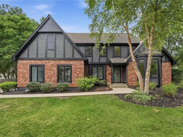 3353 W 129th Terrace, Leawood, KS 66209