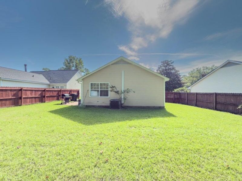 136 Alston Circle Photo 12