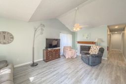 136 Alston Circle photo 4