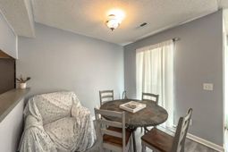 136 Alston Circle photo 4
