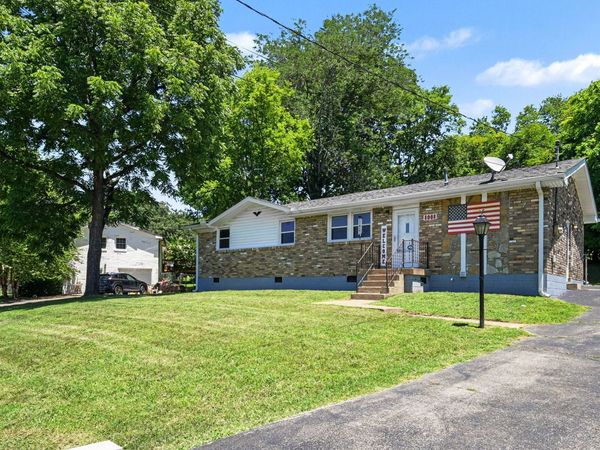8008 Bonnafair Dr , Hermitage, TN 37076
