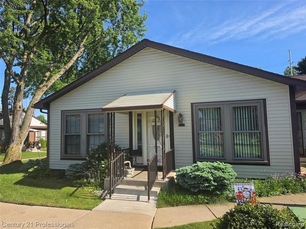 40318 Newport Drive, Plymouth Twp, MI 48170