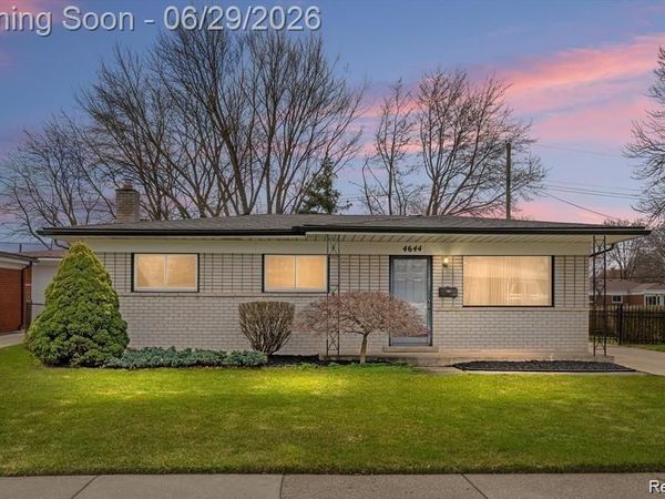 4644 Kingsley Drive, Warren, MI 48092