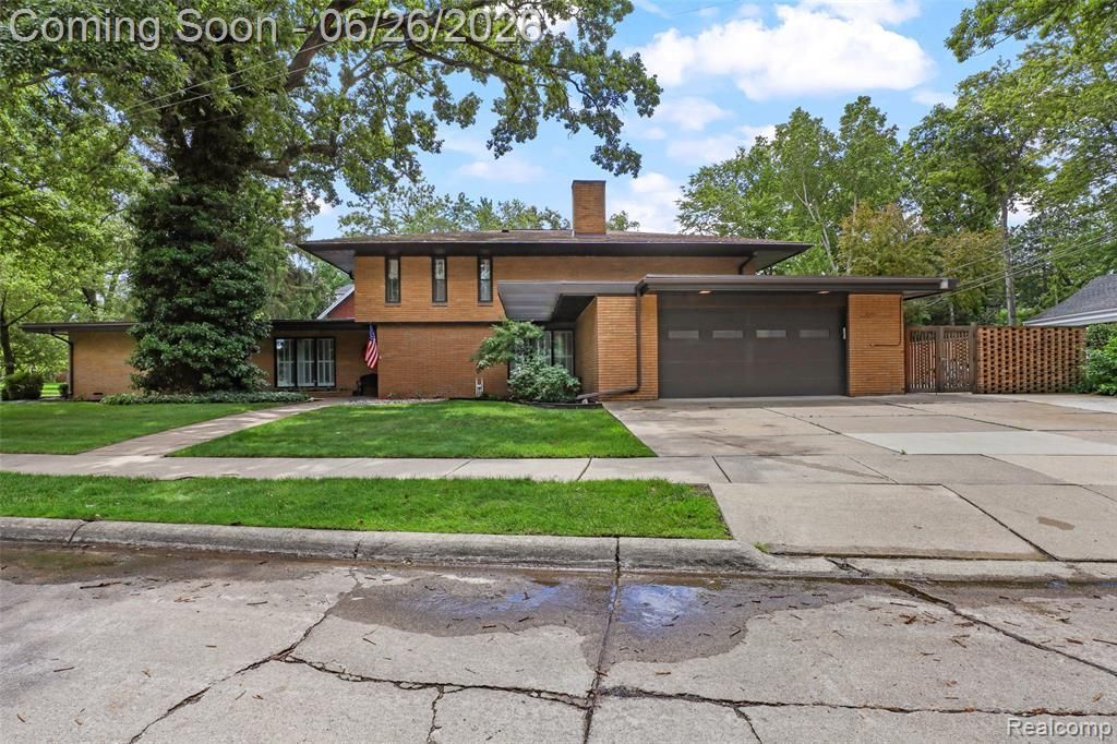 1427 Vinsetta Boulevard, Royal Oak, MI 48067 Main Photo
