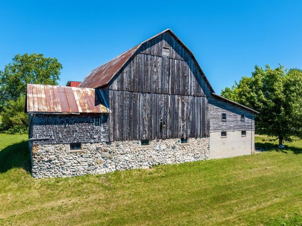 McLachlan Road, Kewadin, MI 49648