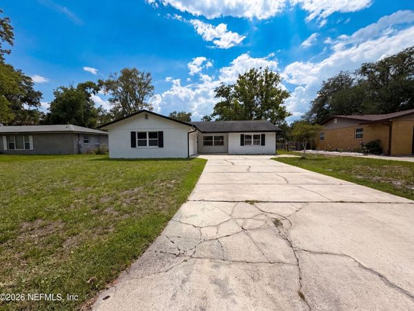 7842 RONDEAU Drive E, Jacksonville, FL 32217