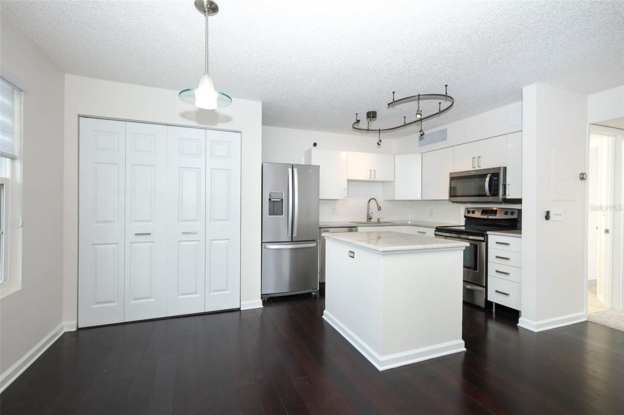 345 Forestway Circle, Unit 205, Altamonte Springs, FL 32701 Photo