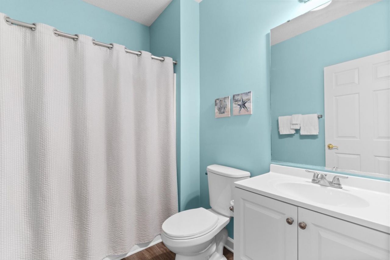 5825 Catalina Dr. Photo 17