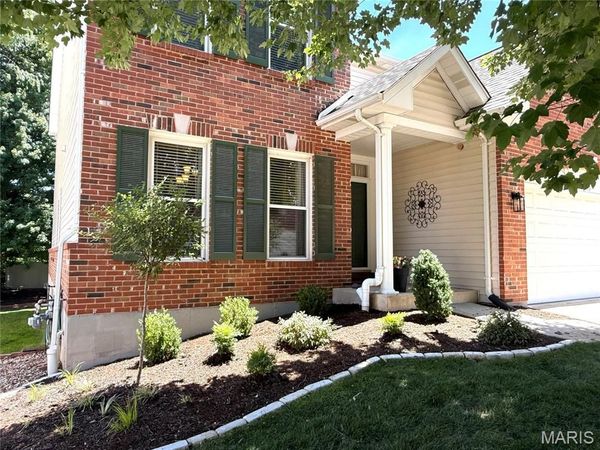 13 Eagle Cove Lane, St Charles, MO 63303
