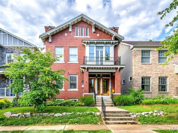 5782 McPherson Avenue , St Louis, MO 63112