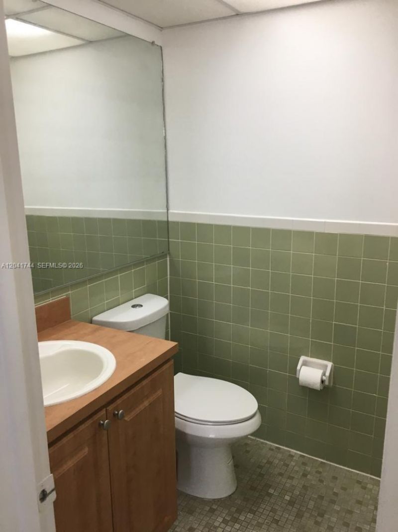 6930 Miami Gardens Dr , Unit 1-209, Hialeah, FL 33015 Photo