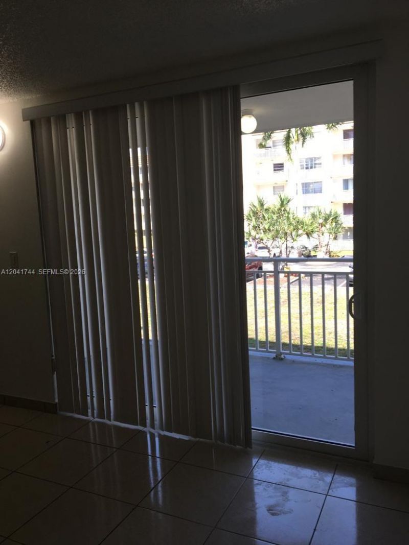 6930 Miami Gardens Dr , Unit 1-209, Hialeah, FL 33015 Photo