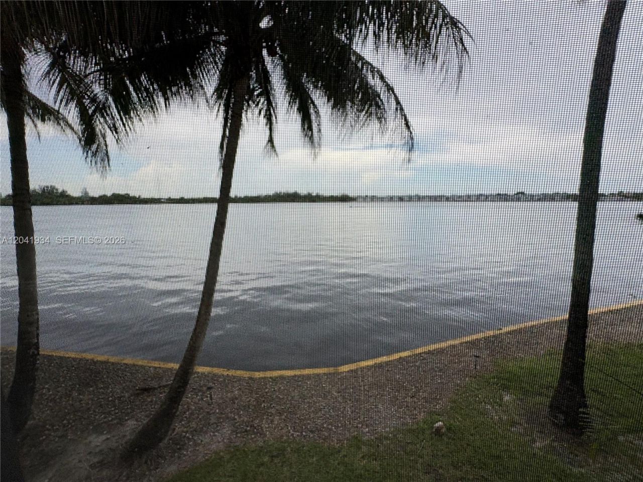 1075 NE Miami Gardens Dr , Unit 211, Miami, FL 33179 Photo