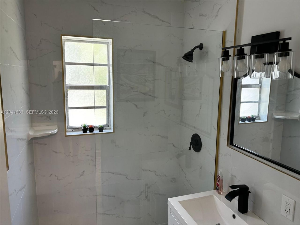 295 NW 189th Ter , Miami Gardens, FL 33169 Photo