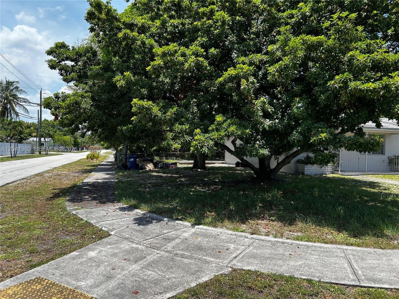 295 NW 189th Ter , Miami Gardens, FL 33169 Photo