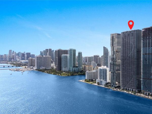700 NE 24 , Unit 3905, Miami, FL 33137