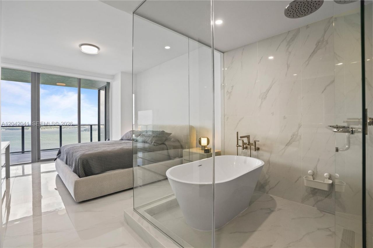 700 NE 24 , Unit 3905, Miami, FL 33137 Photo