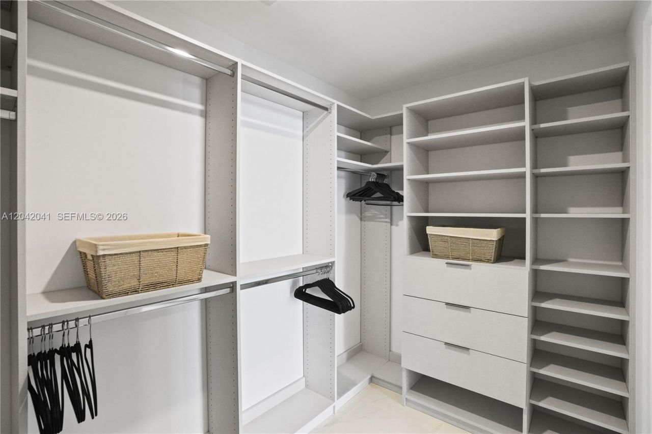 700 NE 24 , Unit 3905, Miami, FL 33137 Photo