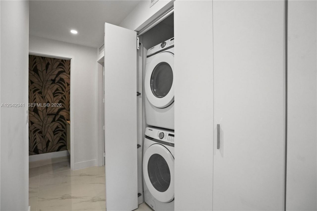 700 NE 24 , Unit 3905, Miami, FL 33137 Photo