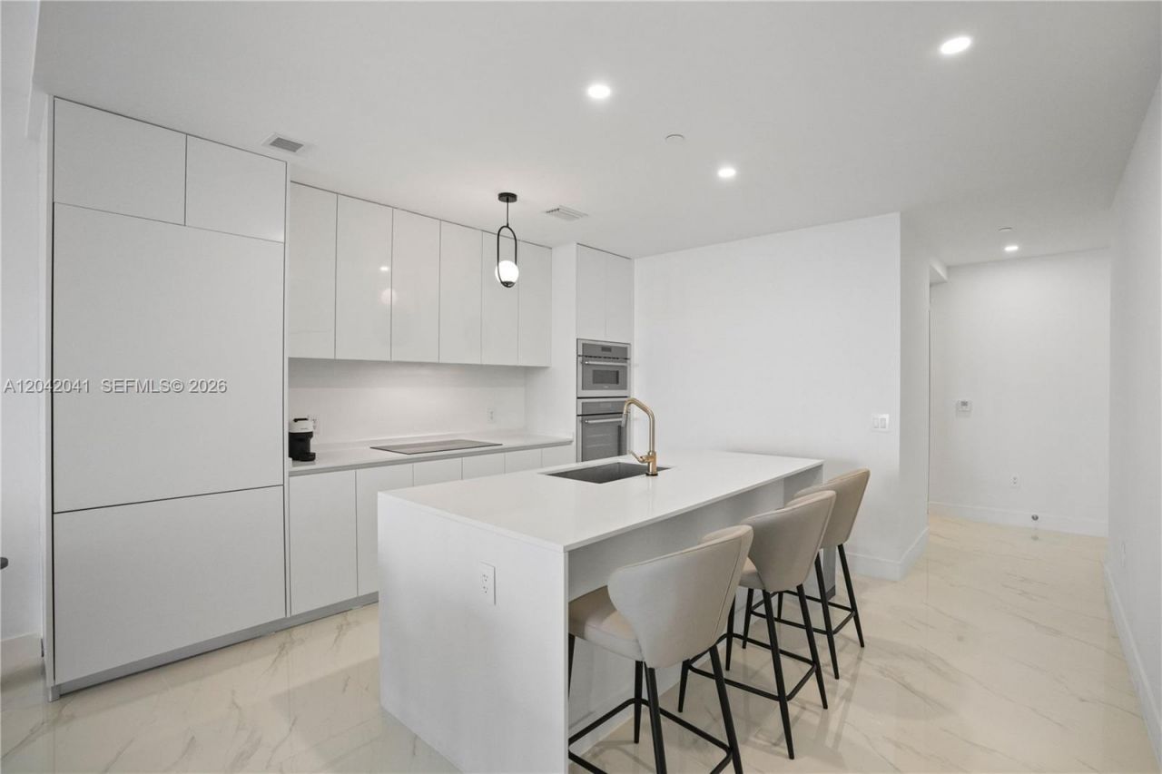 700 NE 24 , Unit 3905, Miami, FL 33137 Photo